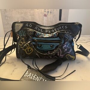 Balenciaga Medium Graffiti City Tote
